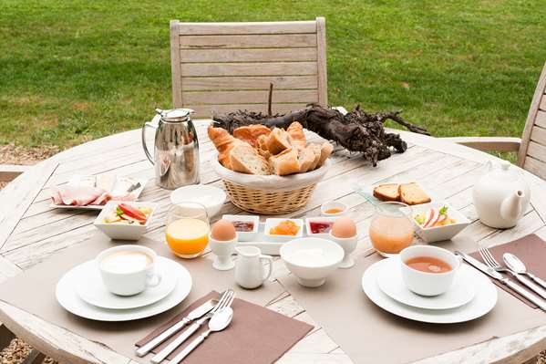 Dining,Dining Area,Breakfast,On-Site