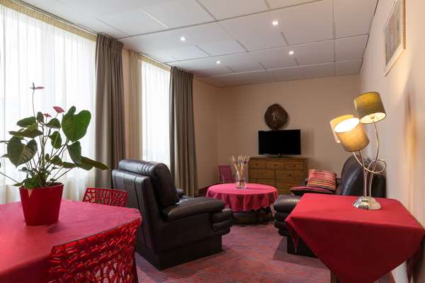 On-Site,Lobby