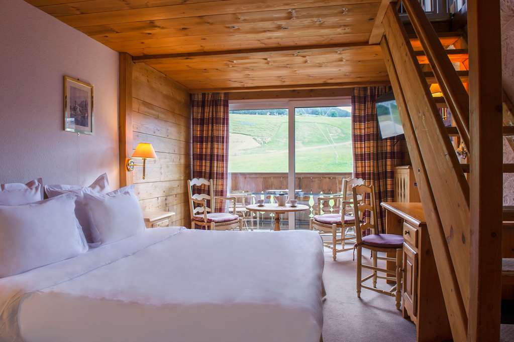 OGRELAIS LA MARMOTTE-guestroom-Guest Room,On-Site.jpg