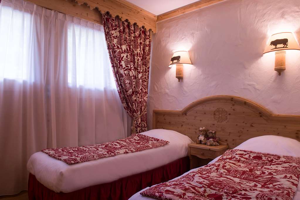 OG NEIGE ET ROC-guestroom-Guest Room,Suite,On-Site.jpg
