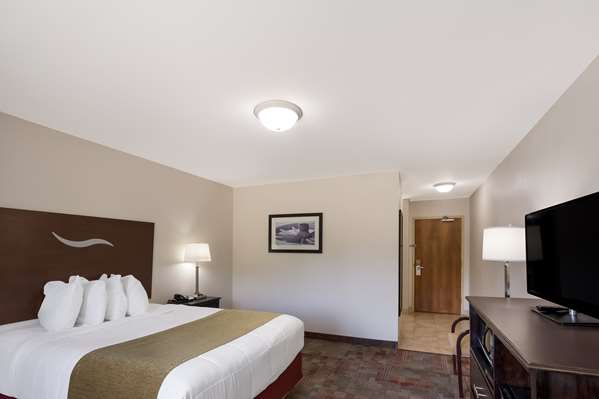  - SureStay Hotel by Best Western Whittington - I-57, Exit 77