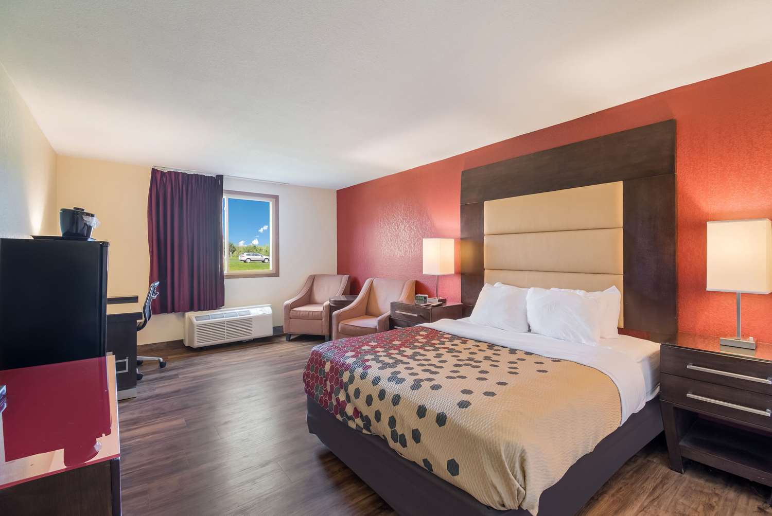 Econo Lodge Hurley, WI See Discounts