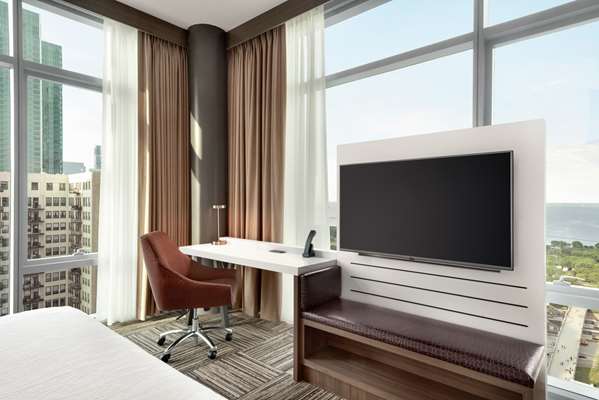  - Hilton Garden Inn South Loop Downtown Chicago