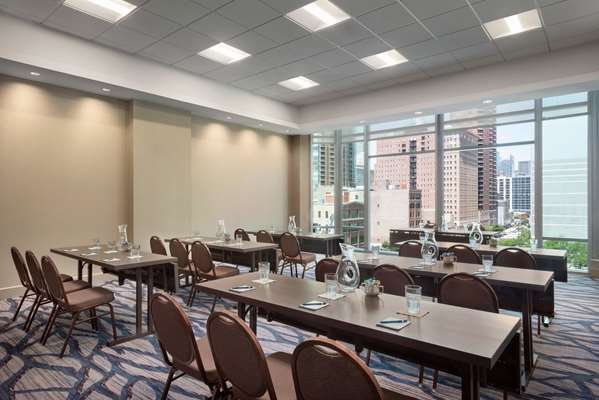  - Hilton Garden Inn South Loop Downtown Chicago