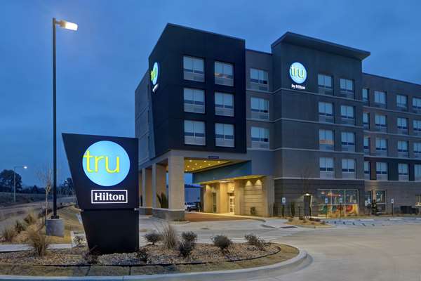 Exterior view - Tru by Hilton Hotel Oxford