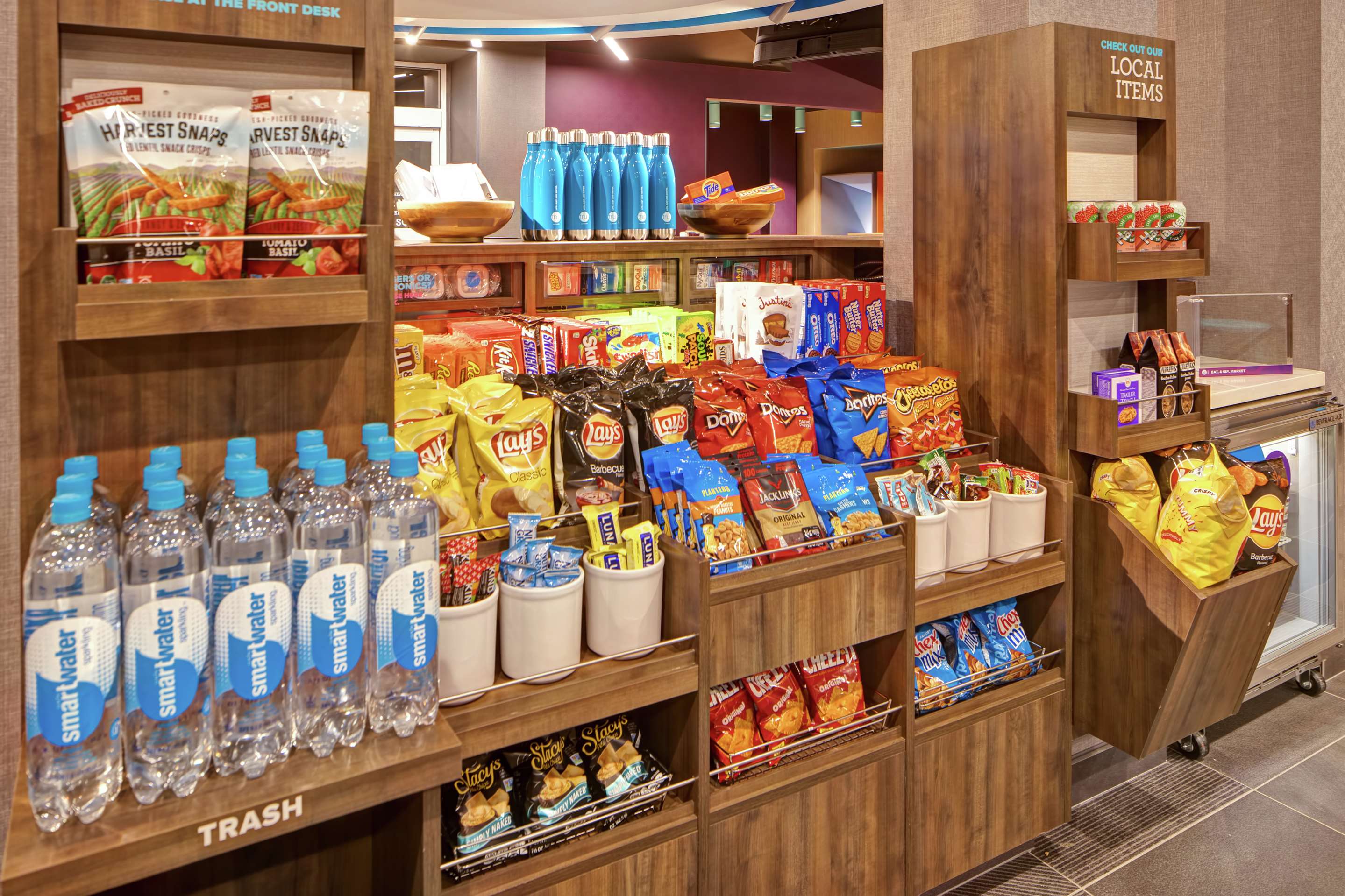 Lobby | Tru by Hilton Oxford