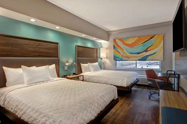  - Tru by Hilton Hotel Oxford