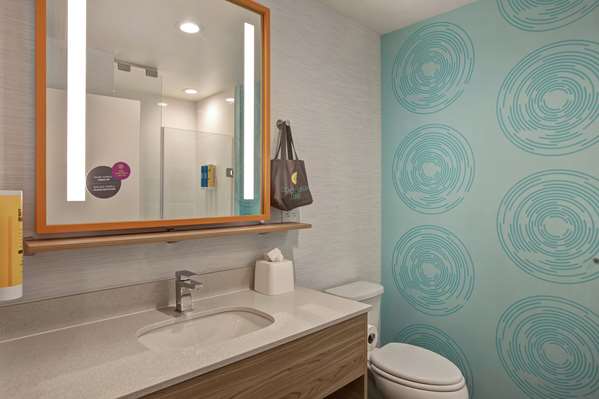  - Tru by Hilton Hotel Oxford