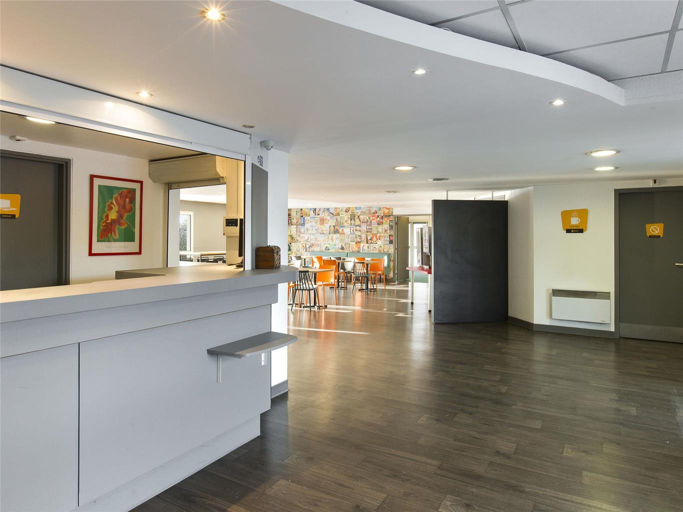 Hotel F1 Igny Massy Tgv