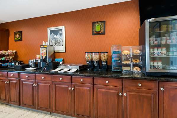Amenities - SureStay Plus Hotel by Best Western Jackson - I-40, Exit 80