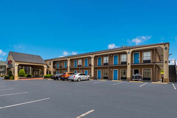 Exterior view - SureStay Plus Hotel by Best Western Jackson - I-40, Exit 80