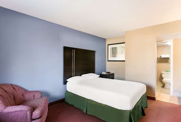  - Rodeway Inn Lancaster