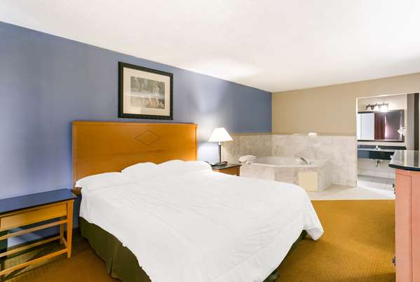  - Rodeway Inn Lancaster