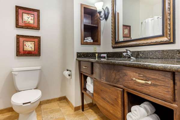  - Clarion Pointe Hotel Sulphur Springs