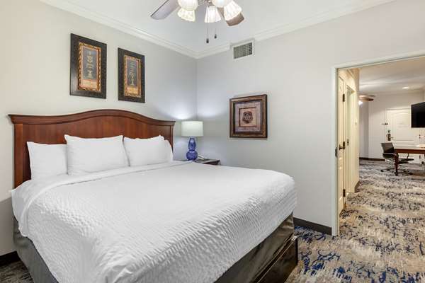 Suite - Clarion Pointe Hotel Sulphur Springs