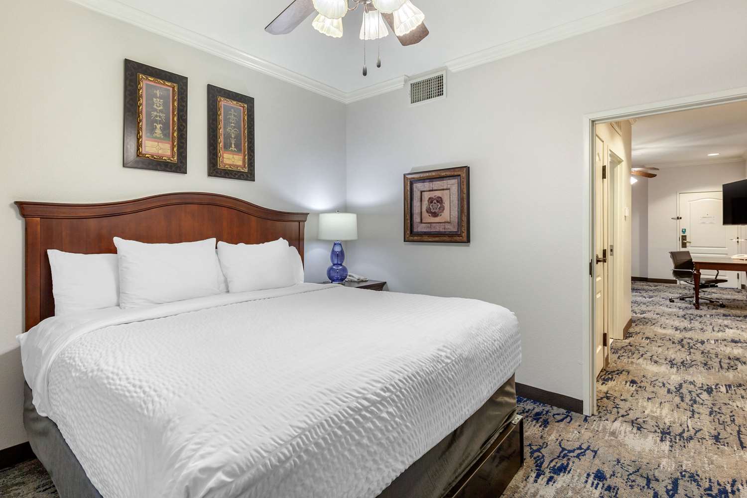 Clarion Pointe Hotel Sulphur Springs, TX See Discounts