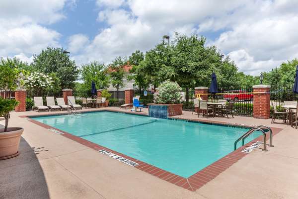 Pool - Clarion Pointe Hotel Sulphur Springs