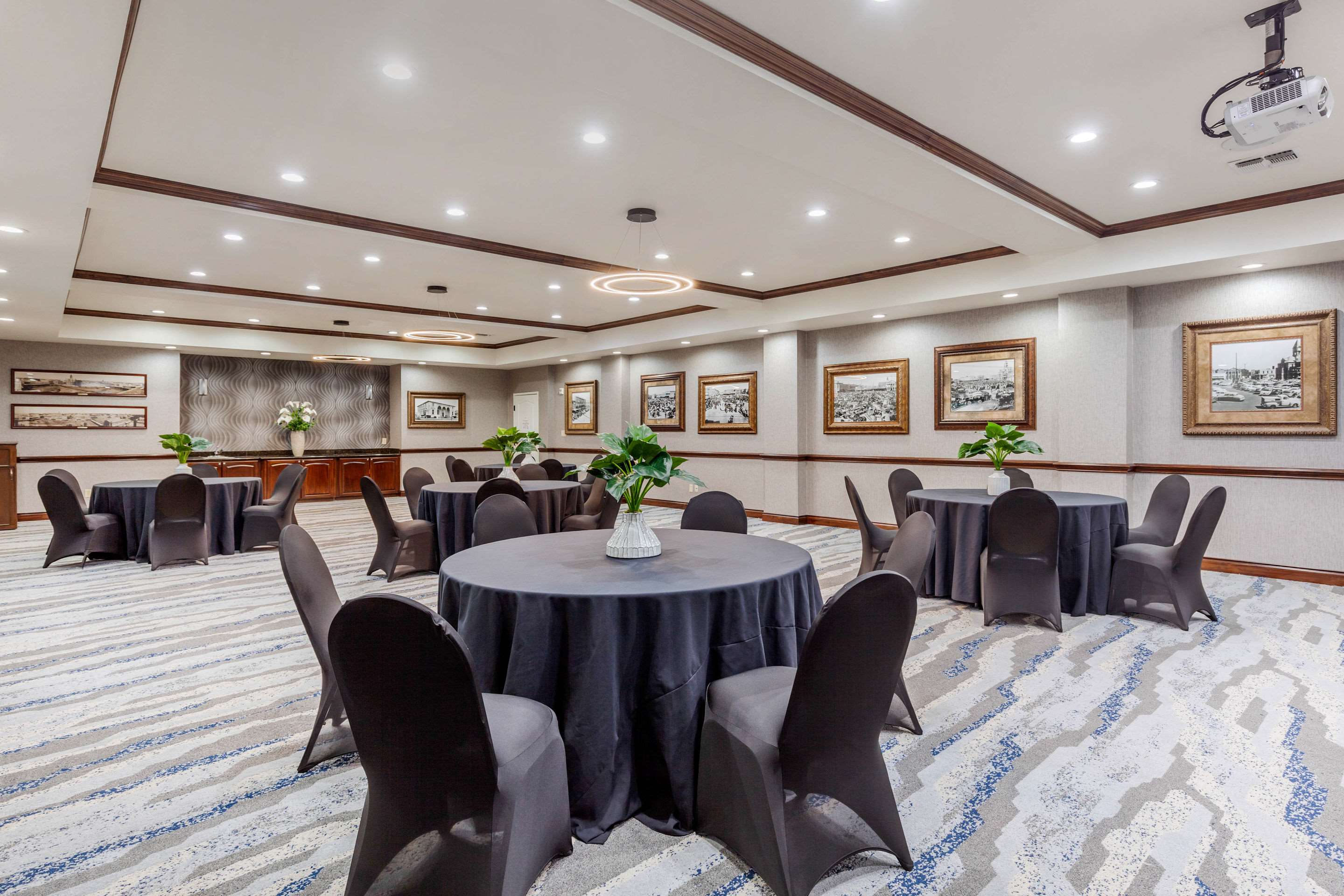 Banquet room | Clarion Pointe Sulphur Springs