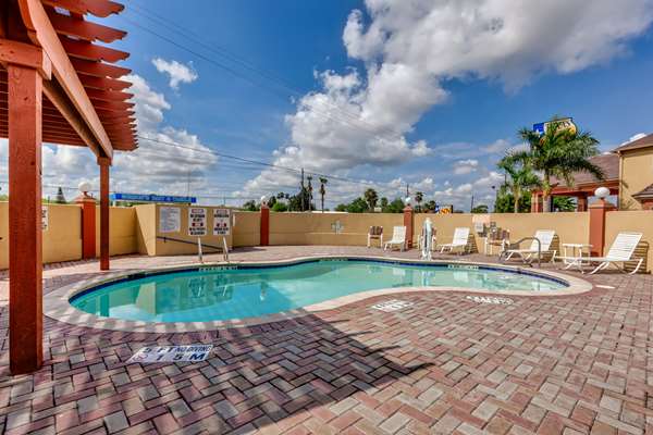 Pool - Quality Inn Brownsville
