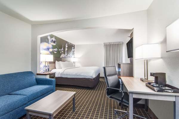 Suite - Clarion Inn South Boston