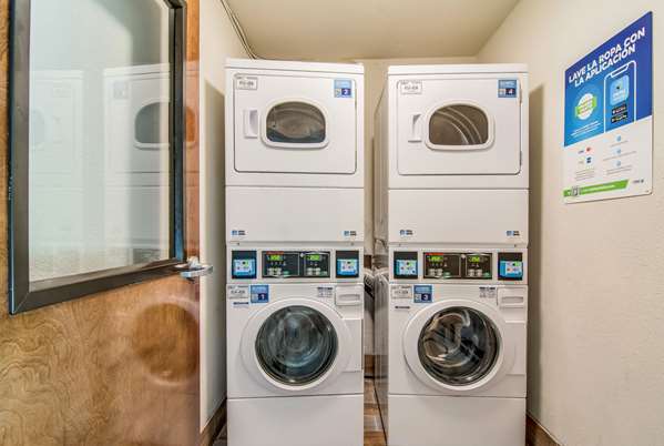 Amenities - Clarion Inn South Boston