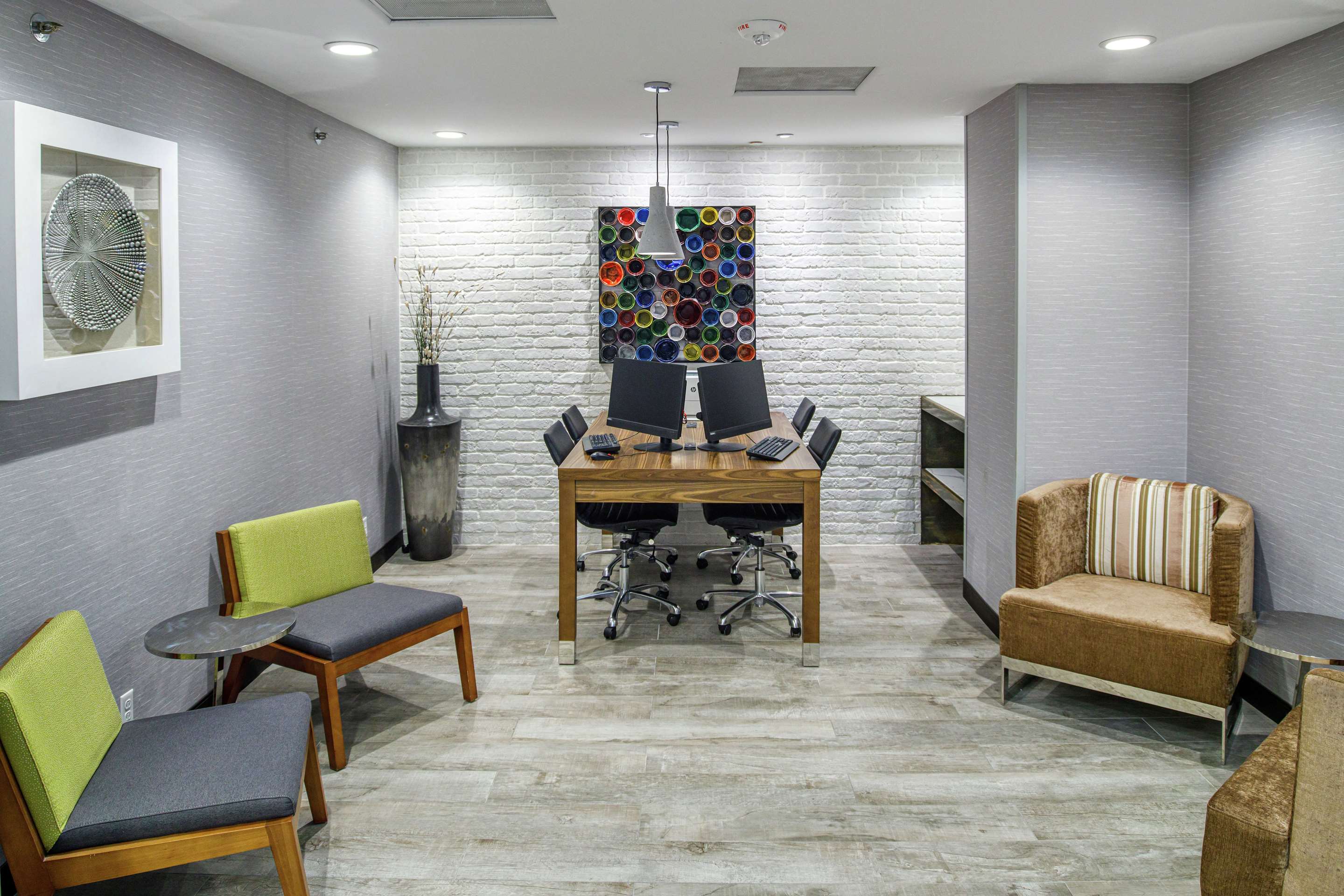 Business Center | DoubleTree by Hilton Appleton