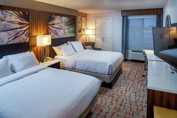  - DoubleTree by Hilton Hotel Appleton - I-41, Exit 137