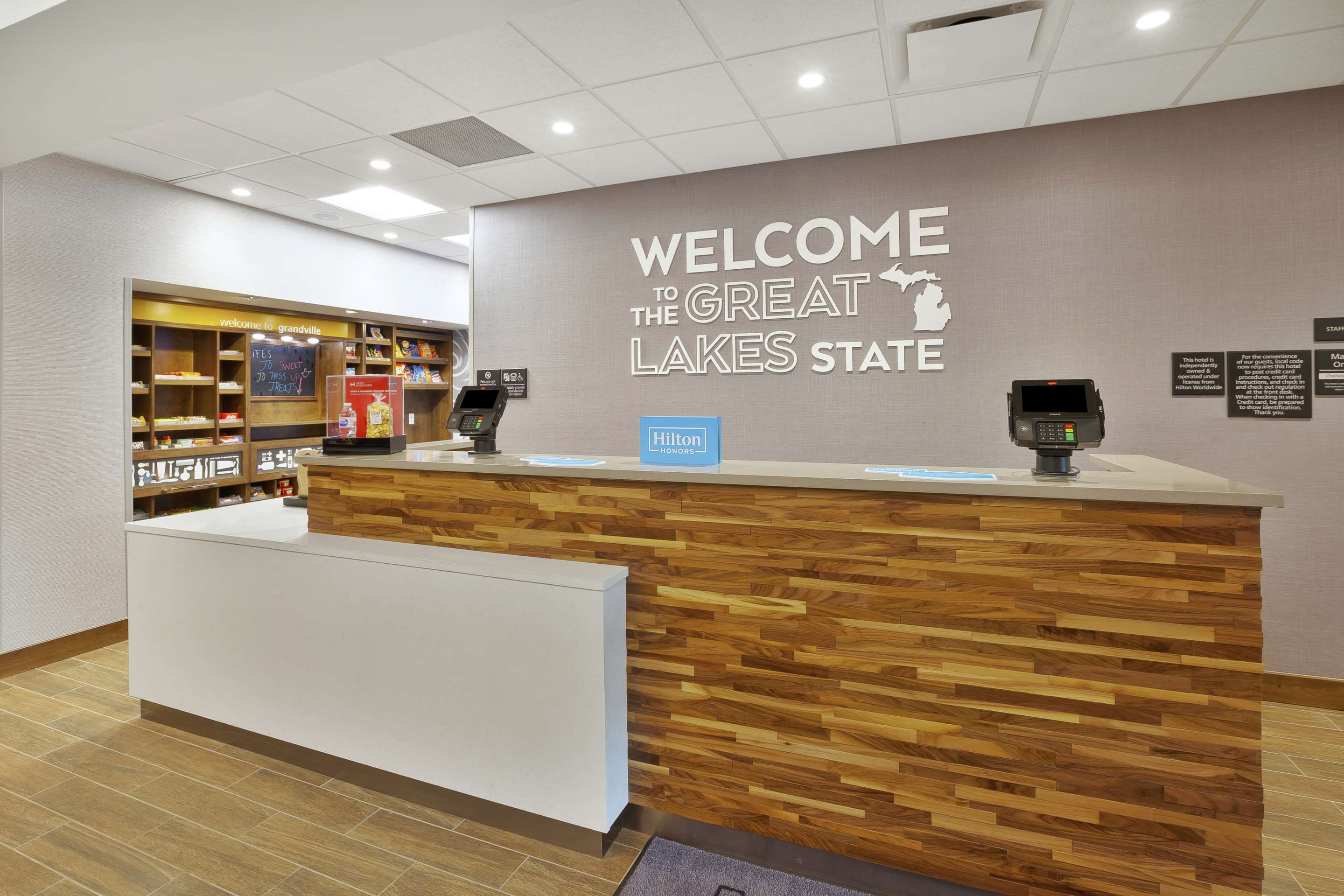 Reception | Hampton Inn & Suites Grandville Grand Rapids South