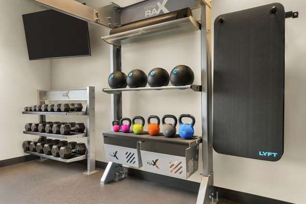 Fitness/ Exercise Room - Tru by Hilton Waukesha - I-94, Exit 297