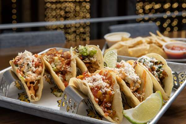 Restaurant - Embassy Suites Downtown Knoxville - I-40, Exit 388