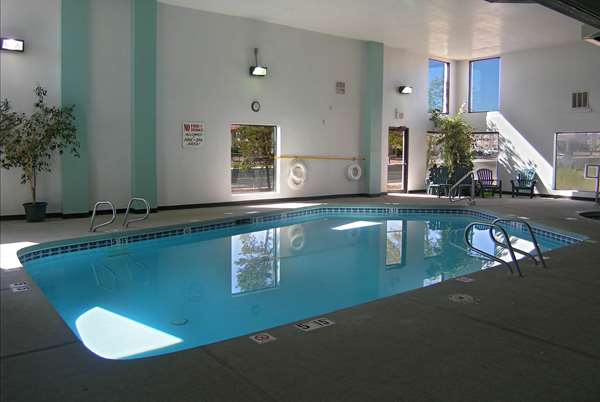 Pool - Travelodge Santa Rosa - I-40, Exit 277