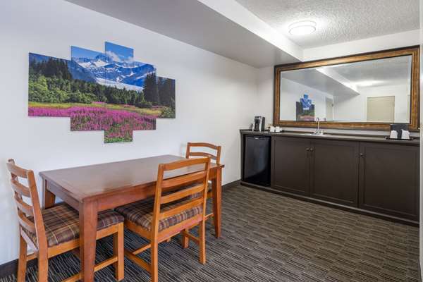 Suite - Ramada Hotel Juneau