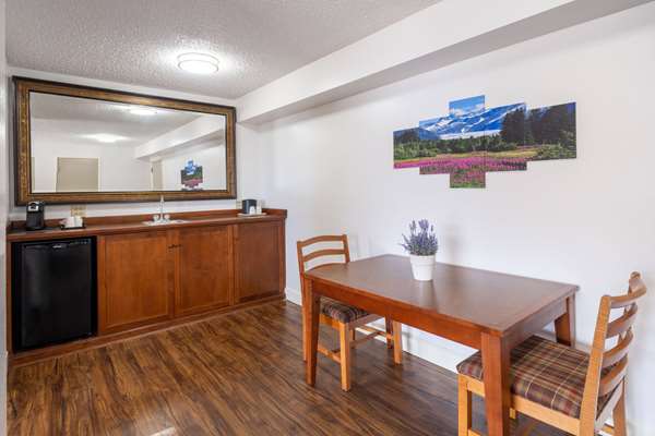 Suite - Ramada Hotel Juneau