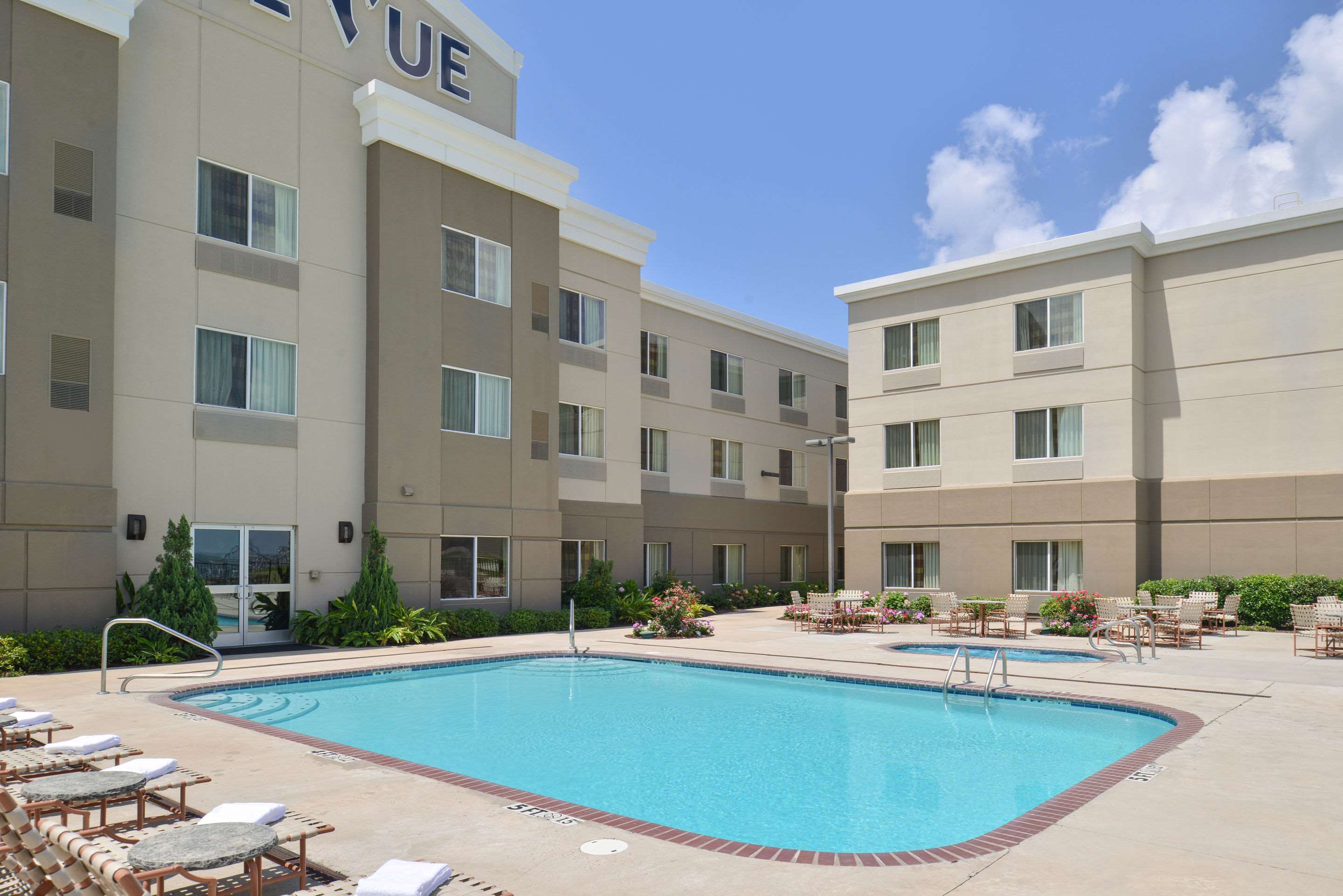 Outdoor pool with hot tub