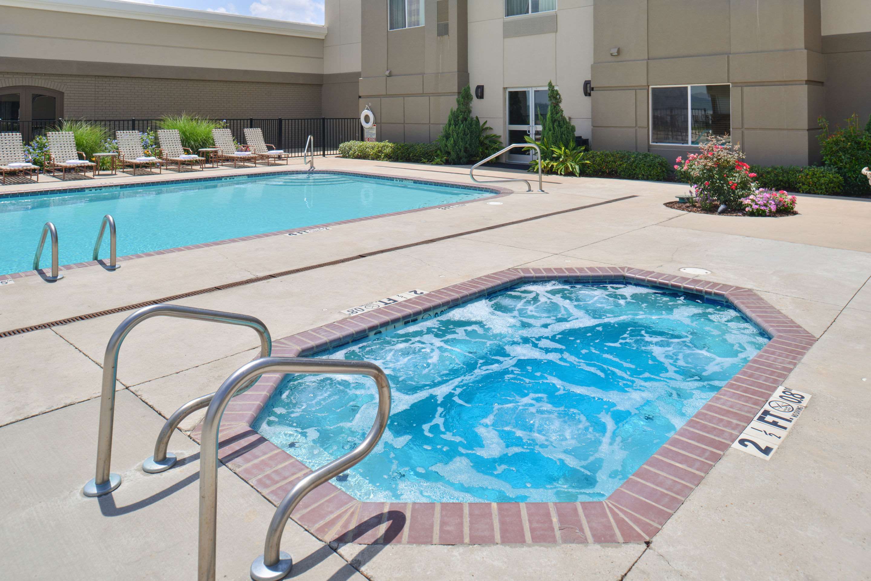 Outdoor pool with hot tub