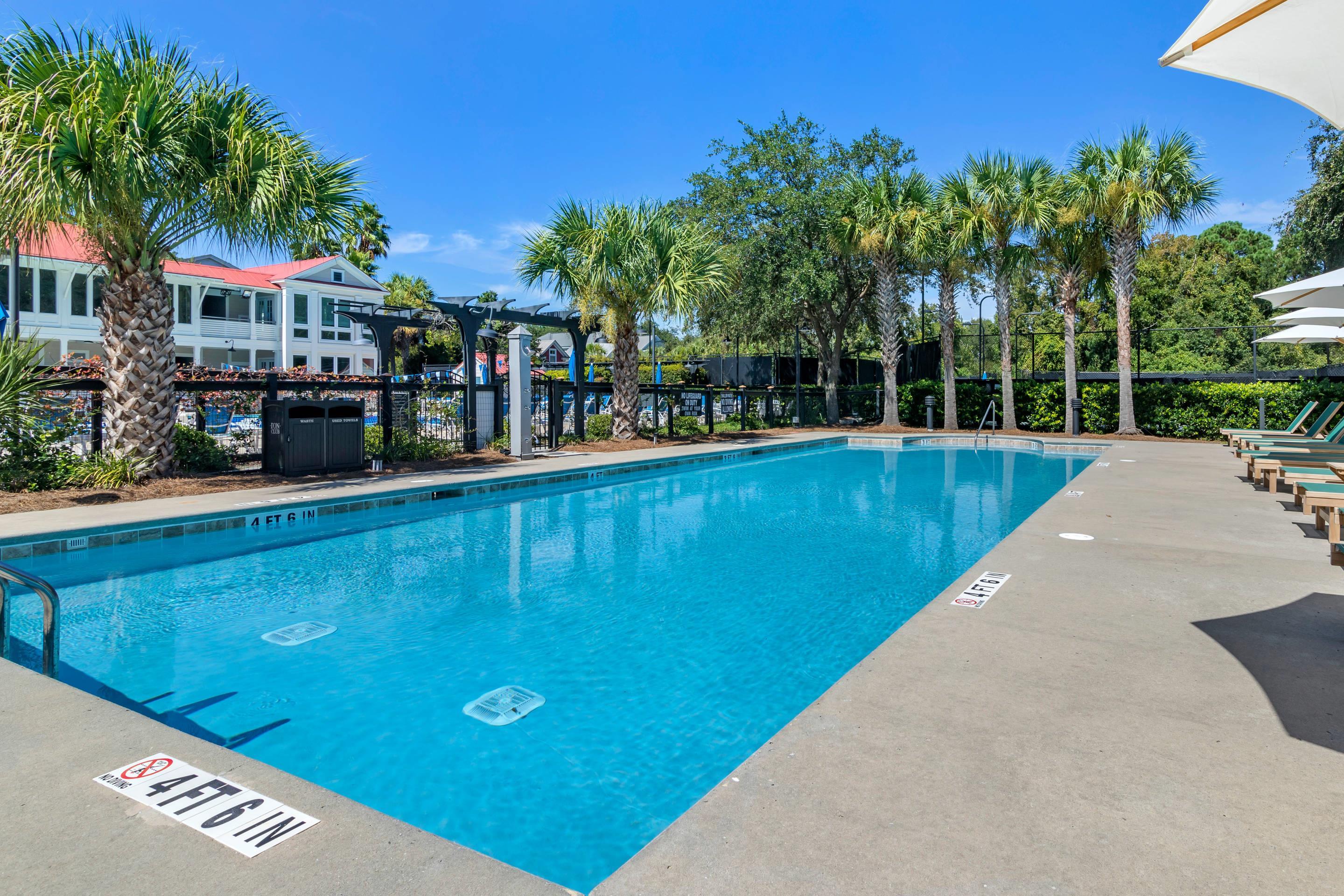 Outdoor pool | Inn at I'On, Ascend Hotel Collection