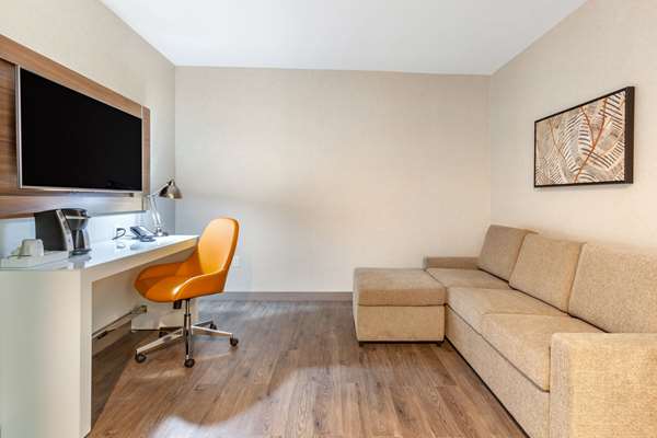 Suite - Cambria Hotel Richardson