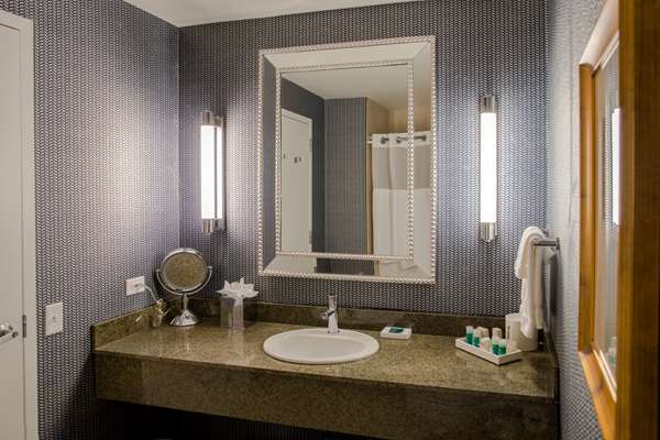  - Kinzie Hotel Chicago