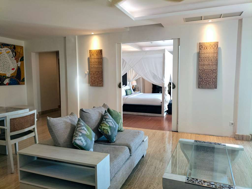 AWAY BALI LEGIAN CAMAKILA-guestroom-Guest Room,Suite,On-Site.jpg