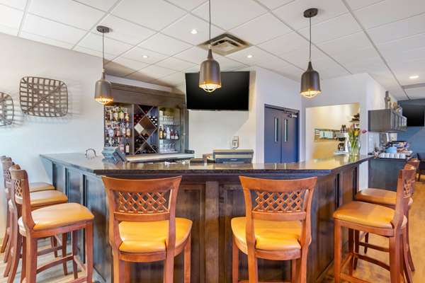 Bar - Quality Hotel Clarenville