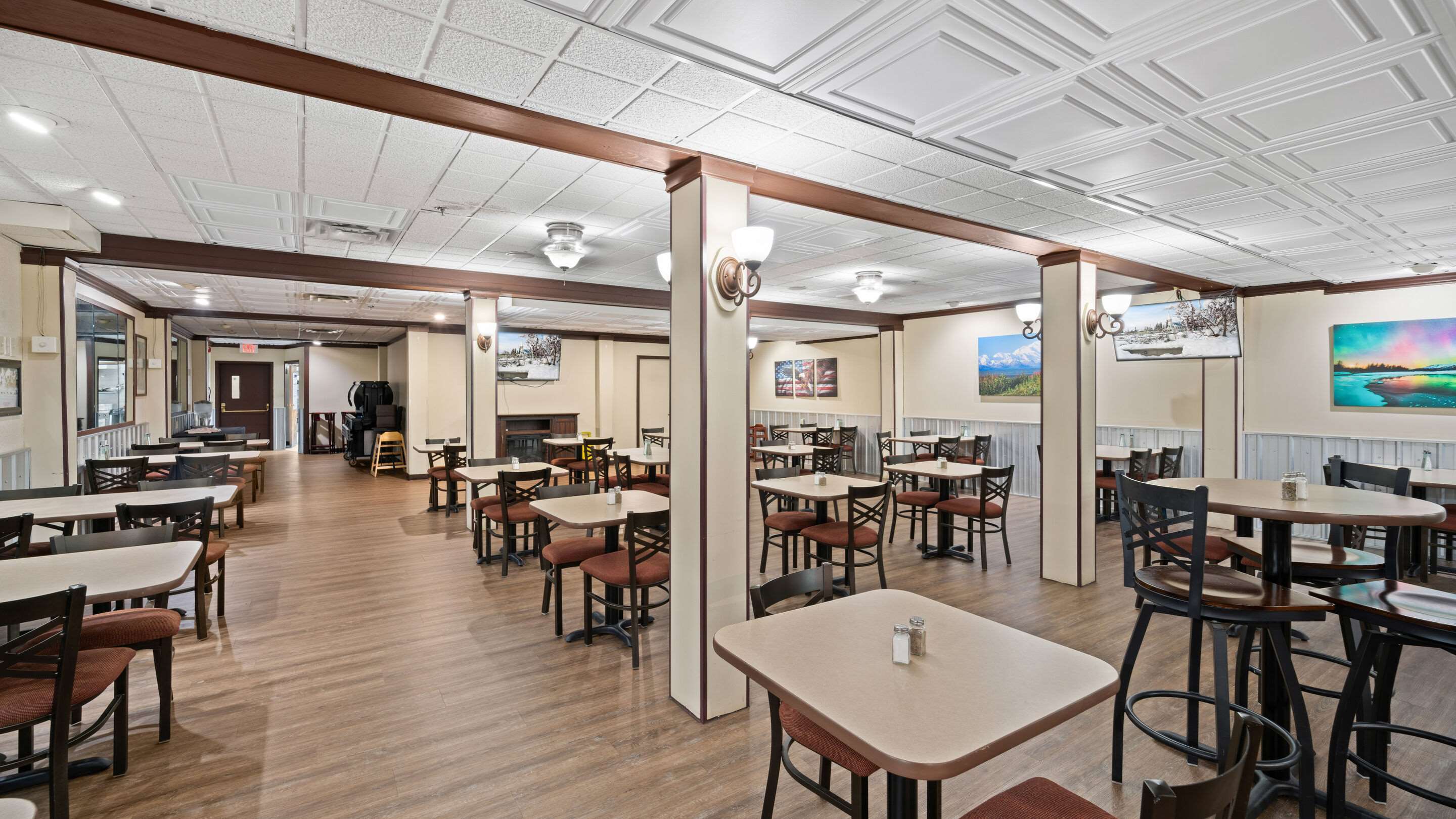 Breakfast area
