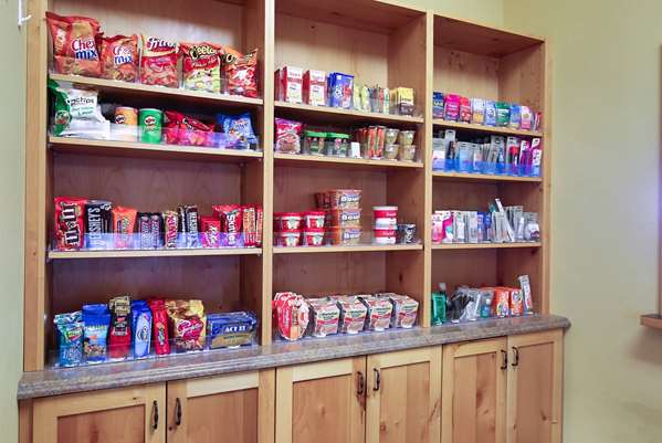  - Hawthorn Suites by Wyndham Minot