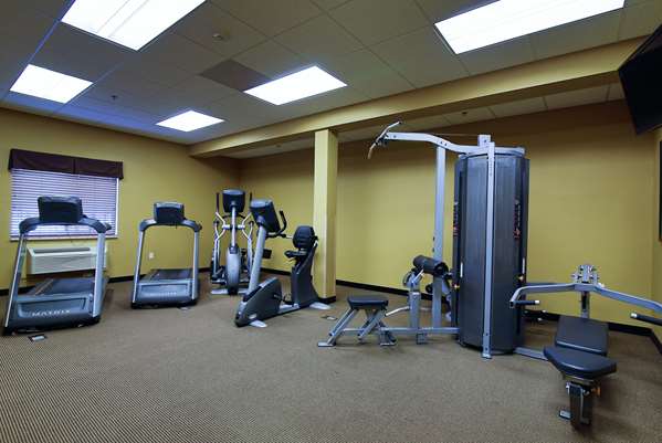 Fitness/ Exercise Room - Hawthorn Suites by Wyndham Minot