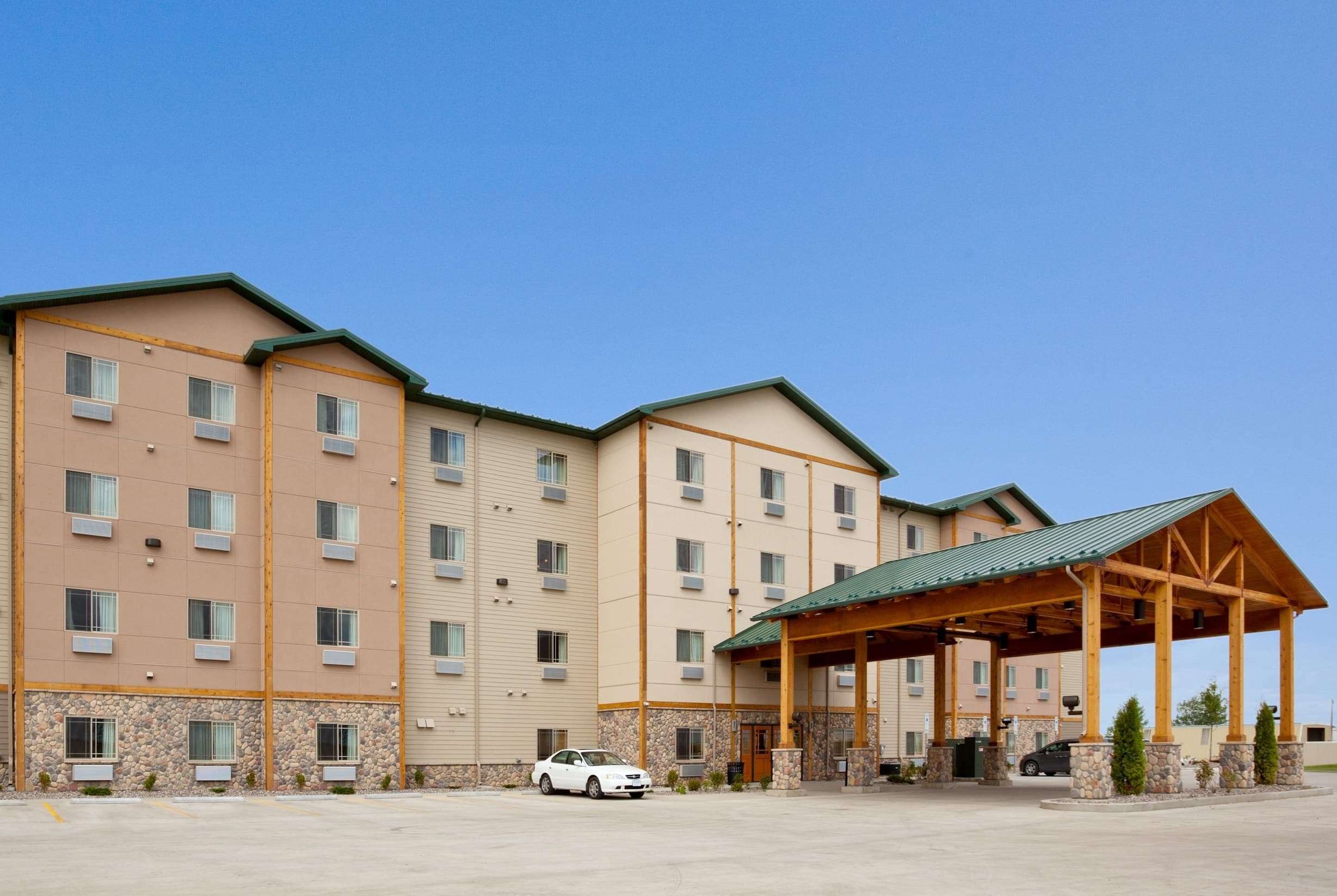Exterior | Hawthorn Suites by Wyndham Minot