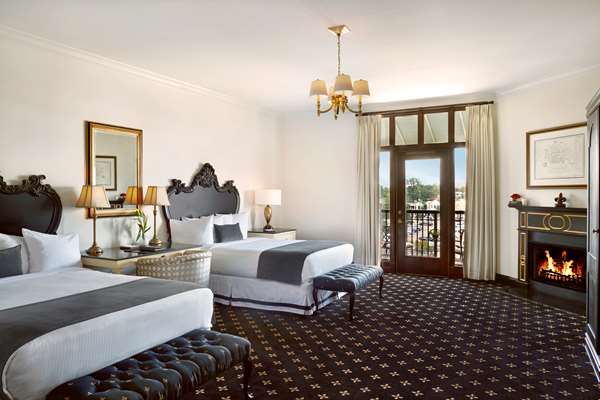 Suite - French Quarter Inn Charleston