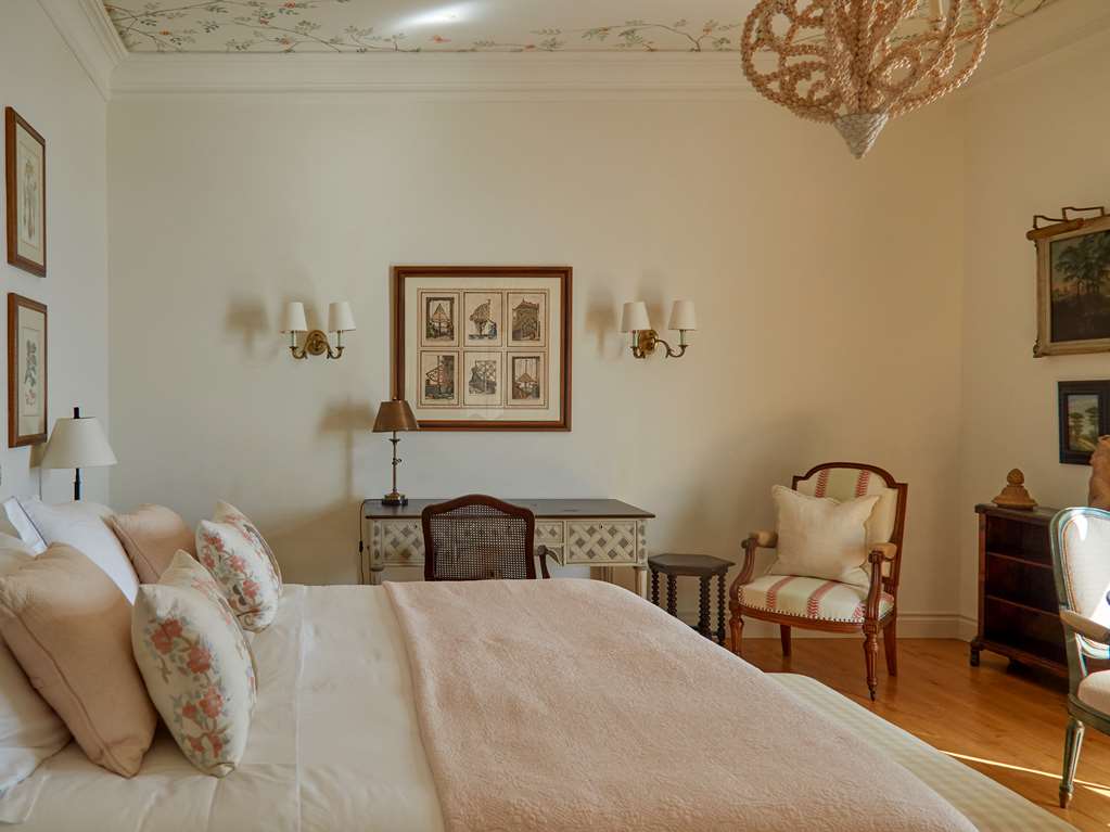 Guest photo