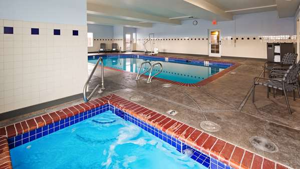 Pool - Best Western Crater Lake Highway White City Hotel