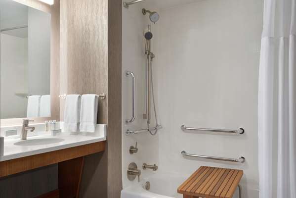  - Homewood Suites by Hilton South Loop Downtown Chicago