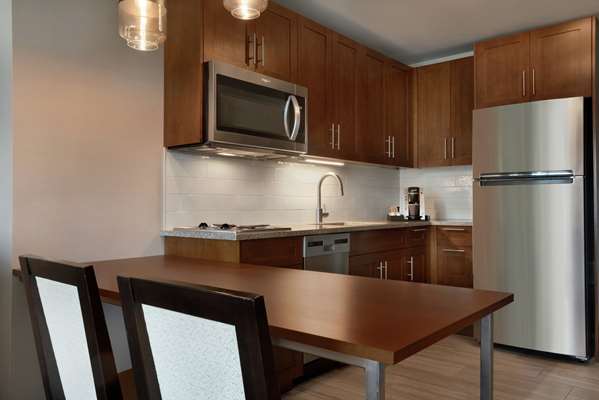  - Homewood Suites by Hilton South Loop Downtown Chicago