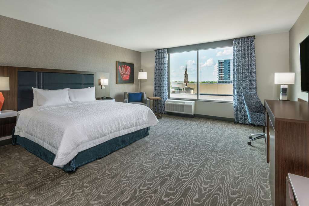HIS FORT WAYNE DOWNTOWN-guestroom-Guest Room,On-Site.jpg
